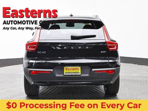 Used 2024 Volvo XC40 B5 Core AWD/4WD image 6