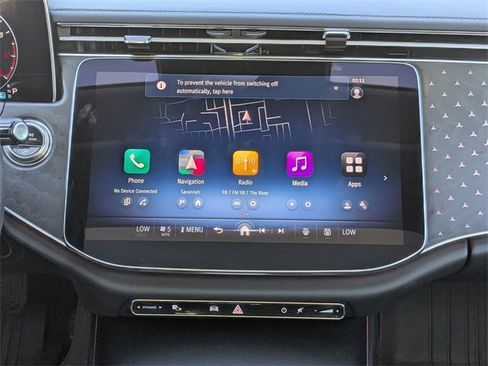 Used 2025 Mercedes-Benz E 350 4MATIC Sedan image 18