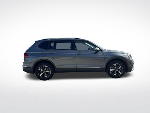 Used 2024 Volkswagen Tiguan Wolfsburg Edition FWD image 4