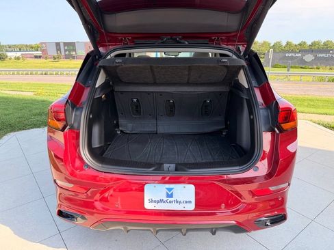 Used 2020 Buick Encore GX Essence w/ Experience Buick Package FWD image 5