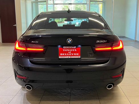 Used 2022 BMW 330i xDrive Sedan w/ Driving Assistance Package image 5