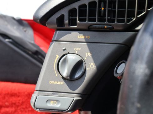 Used 1990 Chevrolet Corvette ZR-1 image 18