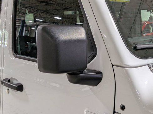 Certified 2025 Jeep Wrangler Unlimited Rubicon AWD/4WD image 12