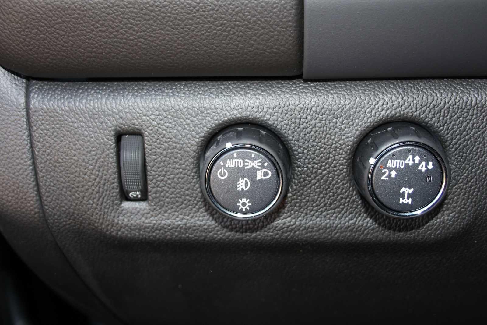 Used 2022 GMC Canyon Elevation w/ Elevation Premium Package AWD/4WD image 36
