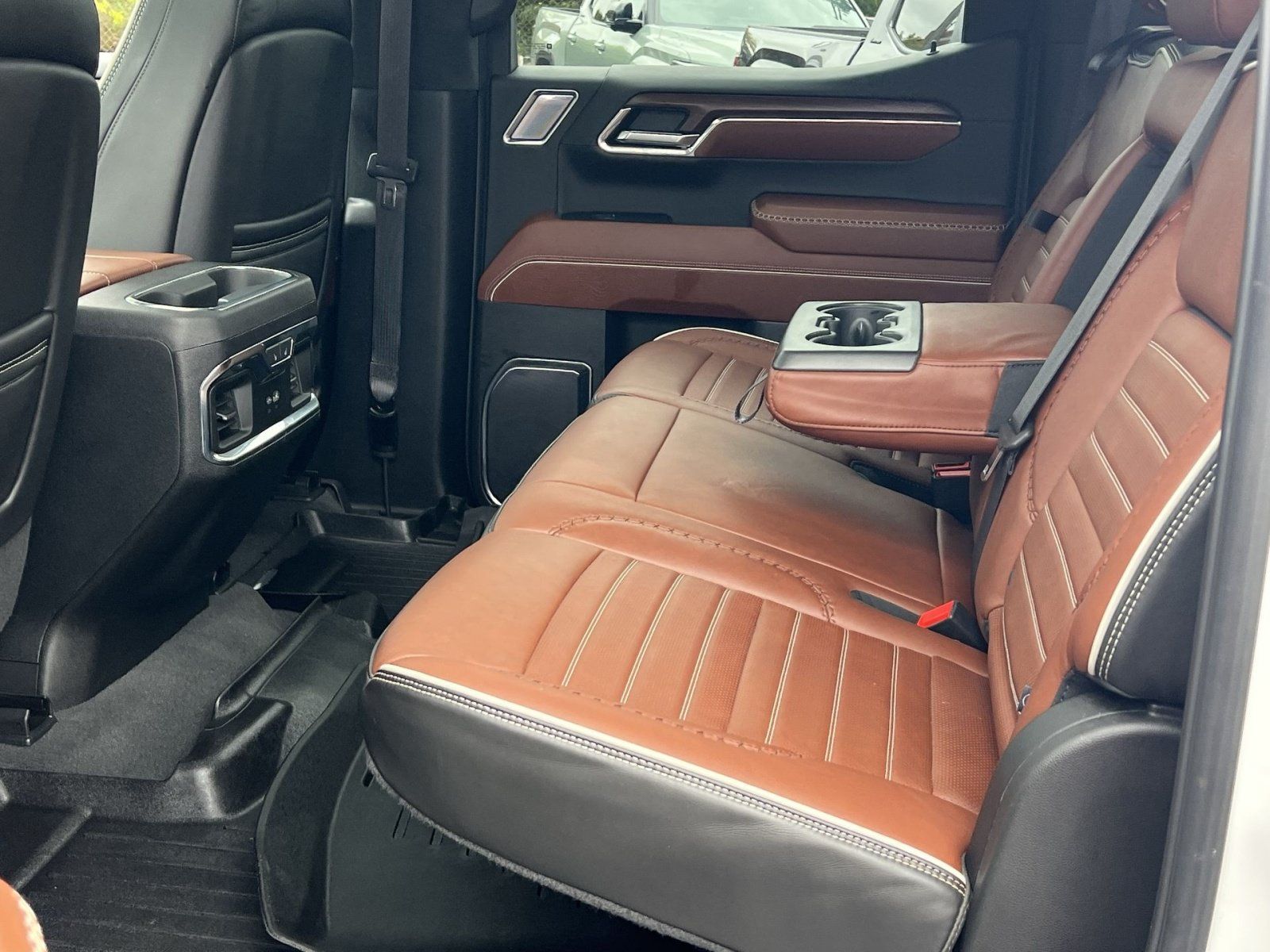 Used 2024 GMC Sierra 1500 Denali Ultimate AWD/4WD image 24