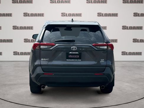 Used 2024 Toyota RAV4 LE AWD/4WD image 4