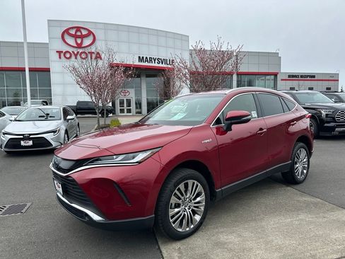 Certified 2021 Toyota Venza XLE w/ Softex Package image 1