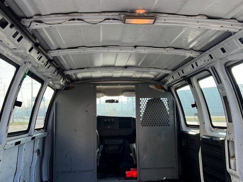 Used 2008 GMC Savana 2500 image 15