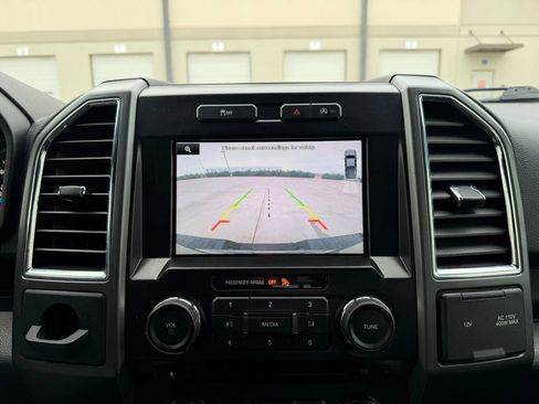 Used 2015 Ford F150 XLT w/ Equipment Group 302A Luxury image 14