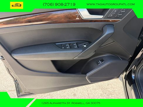 Used 2018 Audi Q5 2.0T Premium Plus w/ Premium Plus Package AWD/4WD image 12