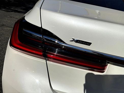 Used 2022 BMW 750i xDrive 750i xDrive w/ Executive Package image 23