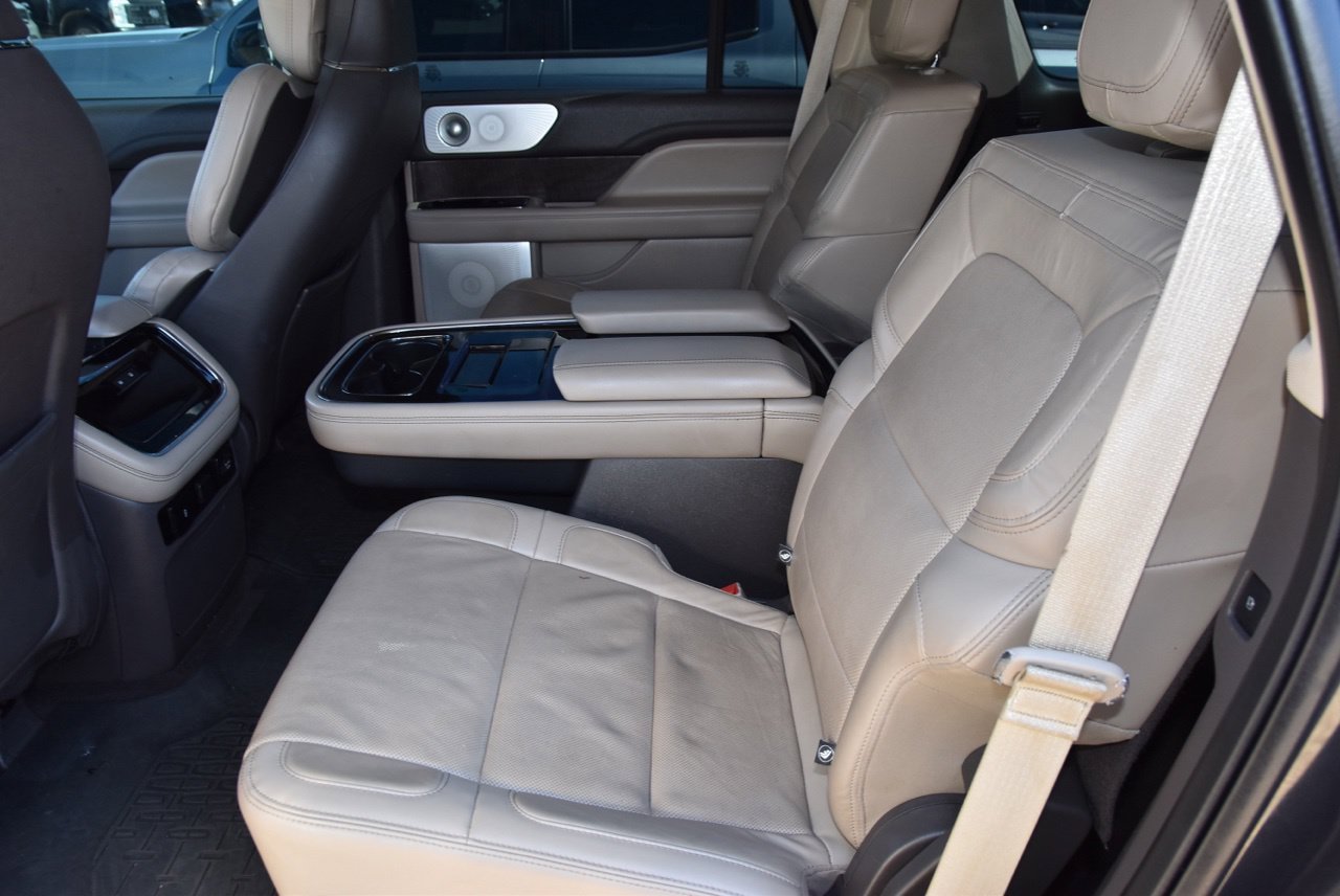 Used 2022 Lincoln Navigator Reserve AWD/4WD image 10