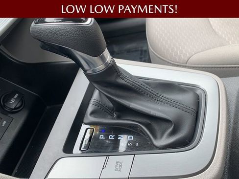 Used 2019 Hyundai Elantra SEL image 33