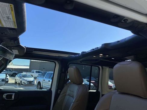 Used 2023 Jeep Wrangler Sahara w/ Cold Weather Group image 16