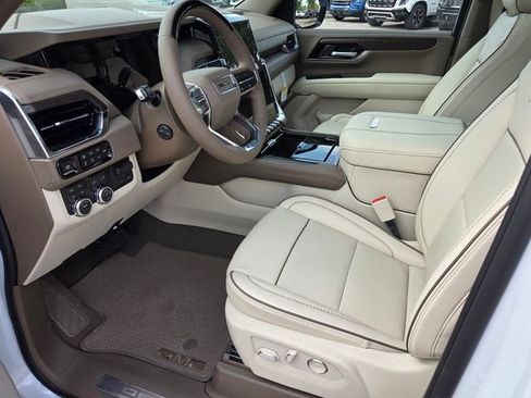 New 2026 GMC Yukon XL Denali w/ Denali Reserve Package AWD/4WD image 5