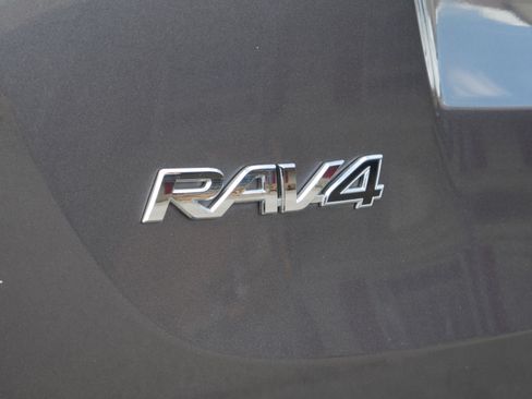 Used 2014 Toyota RAV4 XLE FWD image 19