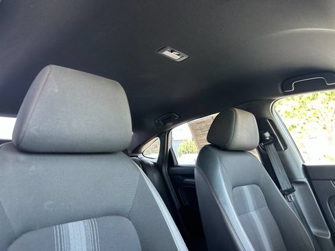 Used 2023 Honda Civic Sport image 17