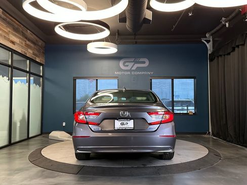 Used 2019 Honda Accord EX image 4