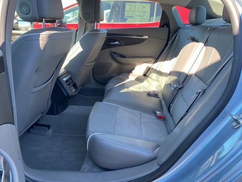 Used 2014 Chevrolet Impala LT image 8