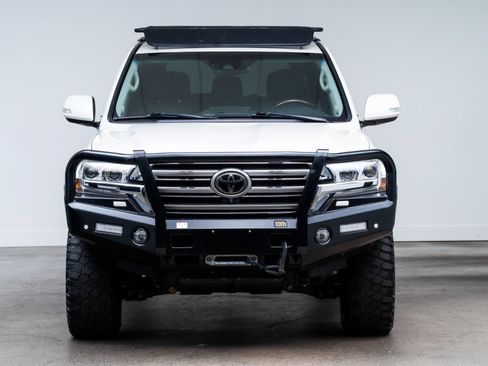 Used 2018 Toyota Land Cruiser AWD/4WD image 3