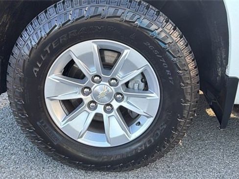 Used 2019 Chevrolet Silverado 1500 LT w/ All-Star Edition image 10