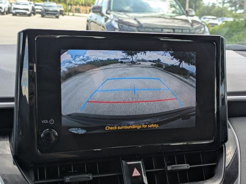 Used 2024 Toyota Corolla LE FWD image 22