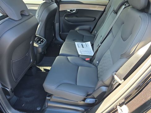 New 2026 Volvo XC90 B6 Plus w/ Protection Package Premier image 10