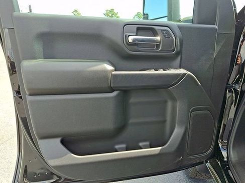 New 2026 Chevrolet Silverado 2500 Custom w/ Custom Value Package AWD/4WD image 8