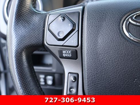 Used 2017 Toyota Tacoma TRD Off-Road AWD/4WD image 24