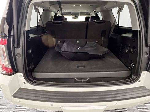 Used 2019 GMC Yukon XL SLE w/ SLE Value Package RWD image 33