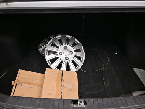 Used 2010 Hyundai Accent GLS w/ Premium Pkg 4 image 27