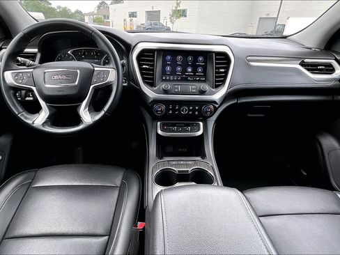 Certified 2023 GMC Acadia SLT AWD/4WD image 28