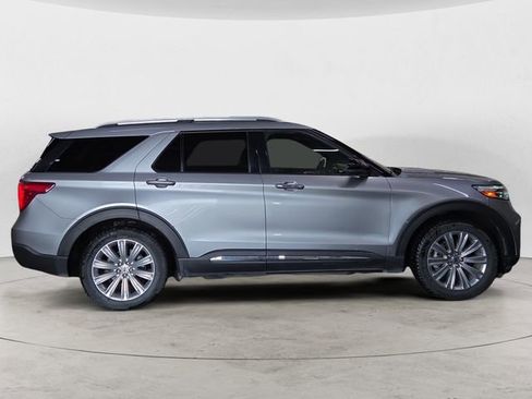 Used 2020 Ford Explorer Limited RWD image 6