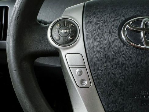 Used 2013 Toyota Prius Two FWD image 10