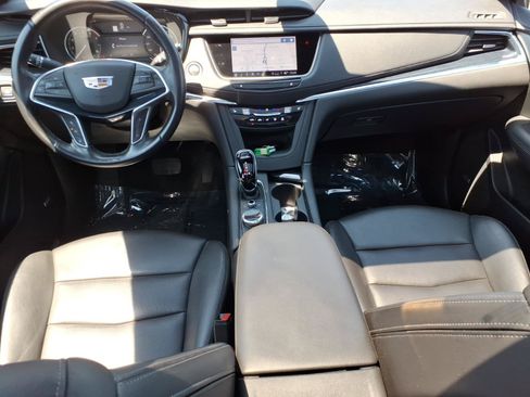 Certified 2024 Cadillac XT5 Premium Luxury AWD/4WD image 18