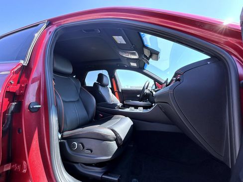 Certified 2026 Genesis GV70 2.5T Sport Prestige AWD/4WD image 15