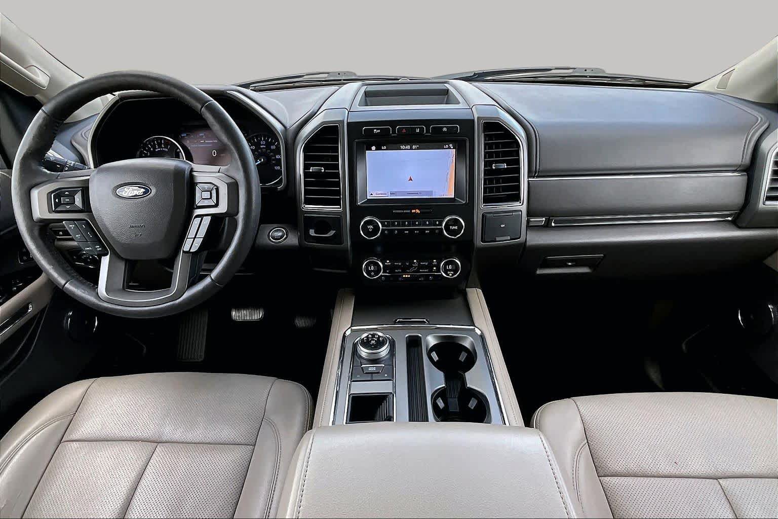 Used 2019 Ford Expedition XLT w/ Equipment Group 202A RWD image 16
