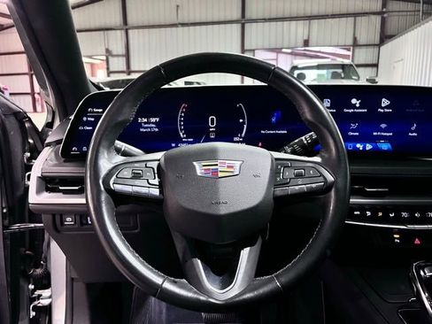 Used 2024 Cadillac XT4 Premium Luxury image 18