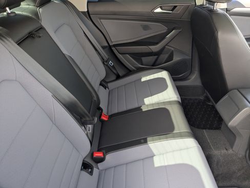 New 2026 Volkswagen Jetta SE FWD image 10