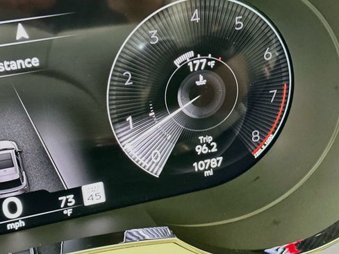 Certified 2023 Bentley Bentayga AWD/4WD image 14