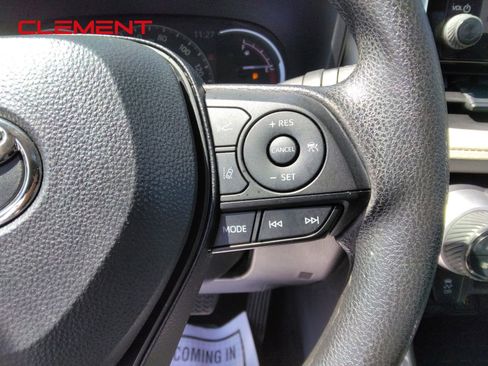 Used 2023 Toyota RAV4 XLE w/ Convenience Package FWD image 24