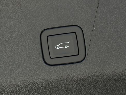 New 2026 Chevrolet Tahoe Premier image 32