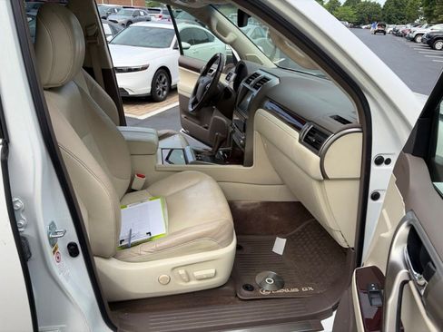 Used 2015 Lexus GX 460 w/ Premium Package AWD/4WD image 20