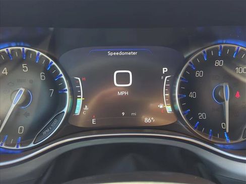 New 2026 Chrysler Pacifica Limited FWD image 8