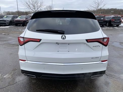 Used 2023 Acura MDX SH-AWD w/ Technology Package image 4