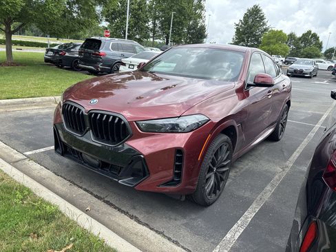 Certified 2026 BMW X6 xDrive40i AWD/4WD image 13