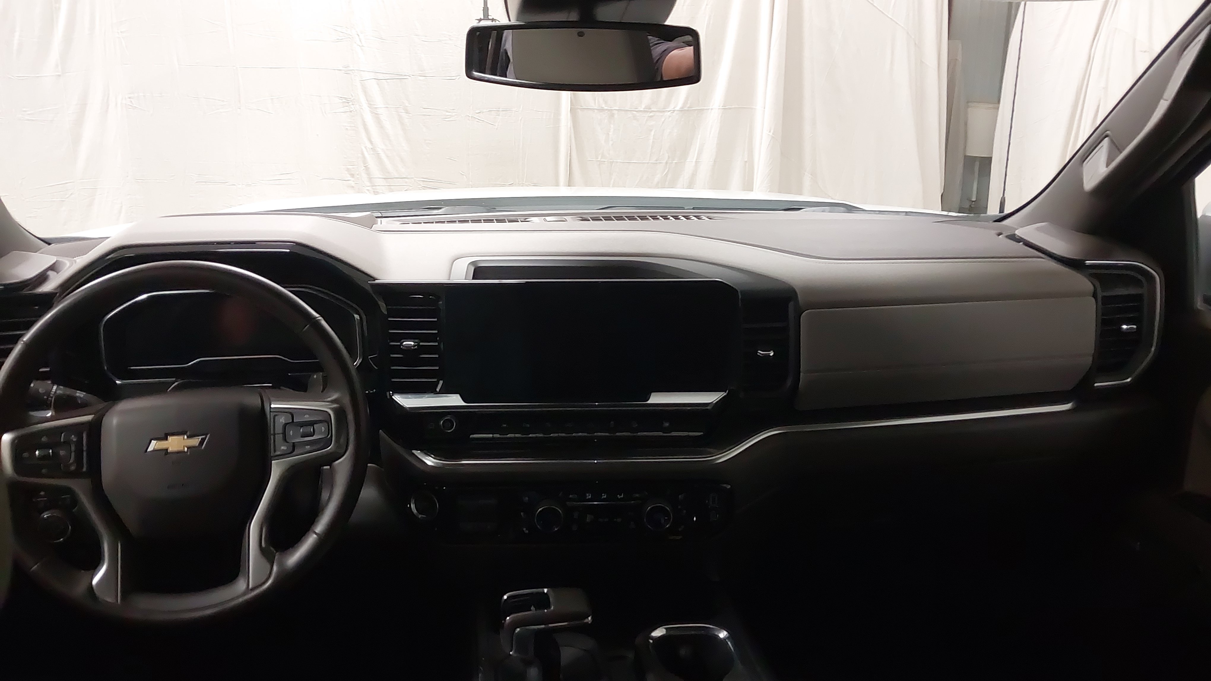 Used 2025 Chevrolet Silverado 1500 LTZ w/ LTZ Premium Package AWD/4WD image 26