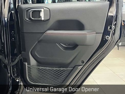 Certified 2025 Jeep Gladiator Rubicon w/ Dual Top Group image 22