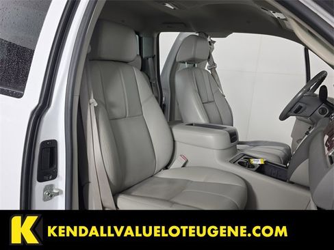 Used 2007 GMC Sierra 2500 SLT w/ Z71 Off-Road Package image 25