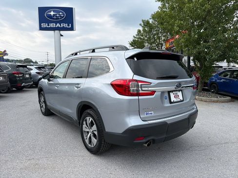 Certified 2023 Subaru Ascent Premium w/ Convenience Package AWD/4WD image 10